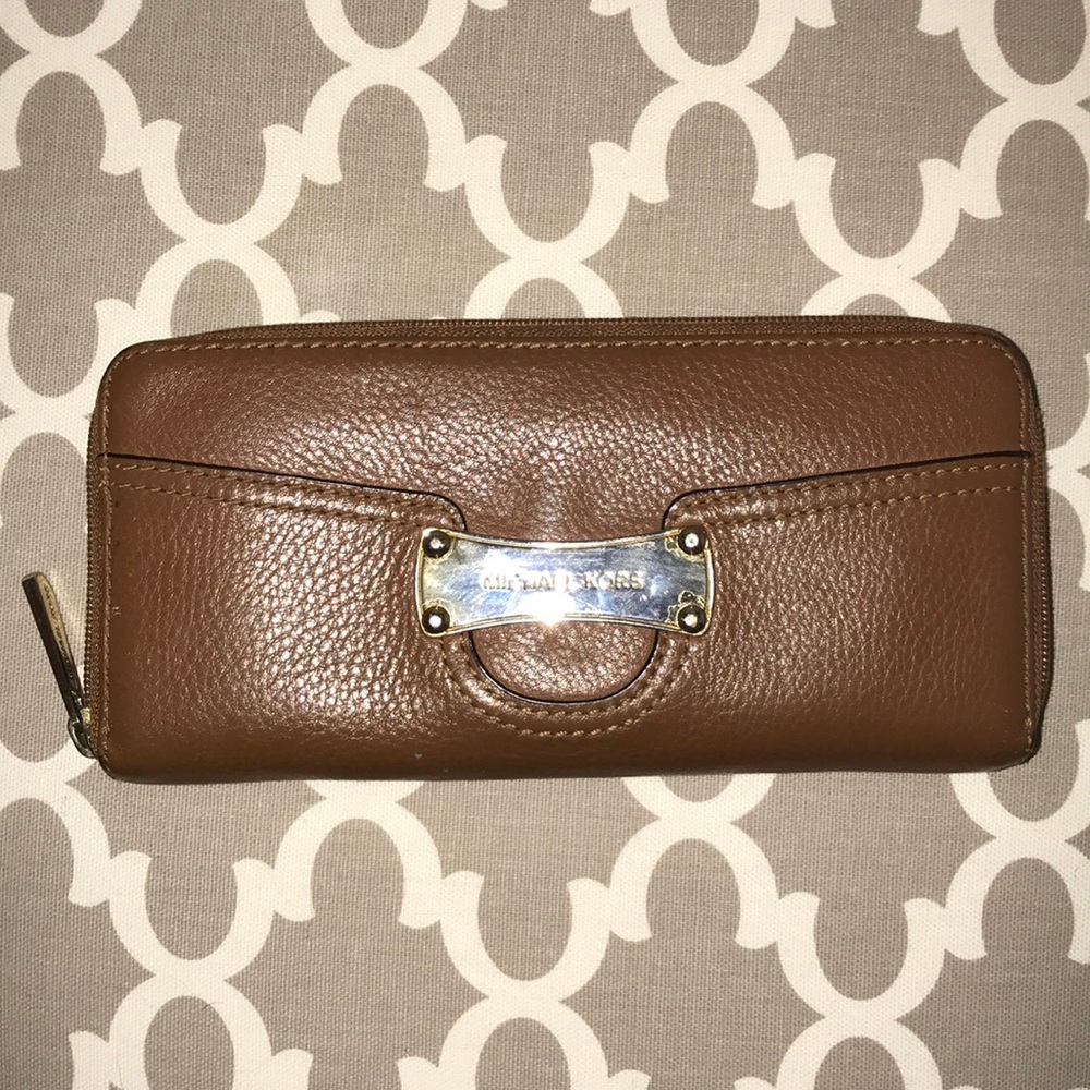 Michael Kors wallet
